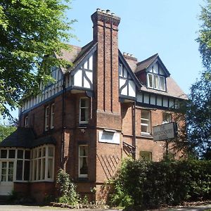 Awentsbury Hotel Near Birmingham University